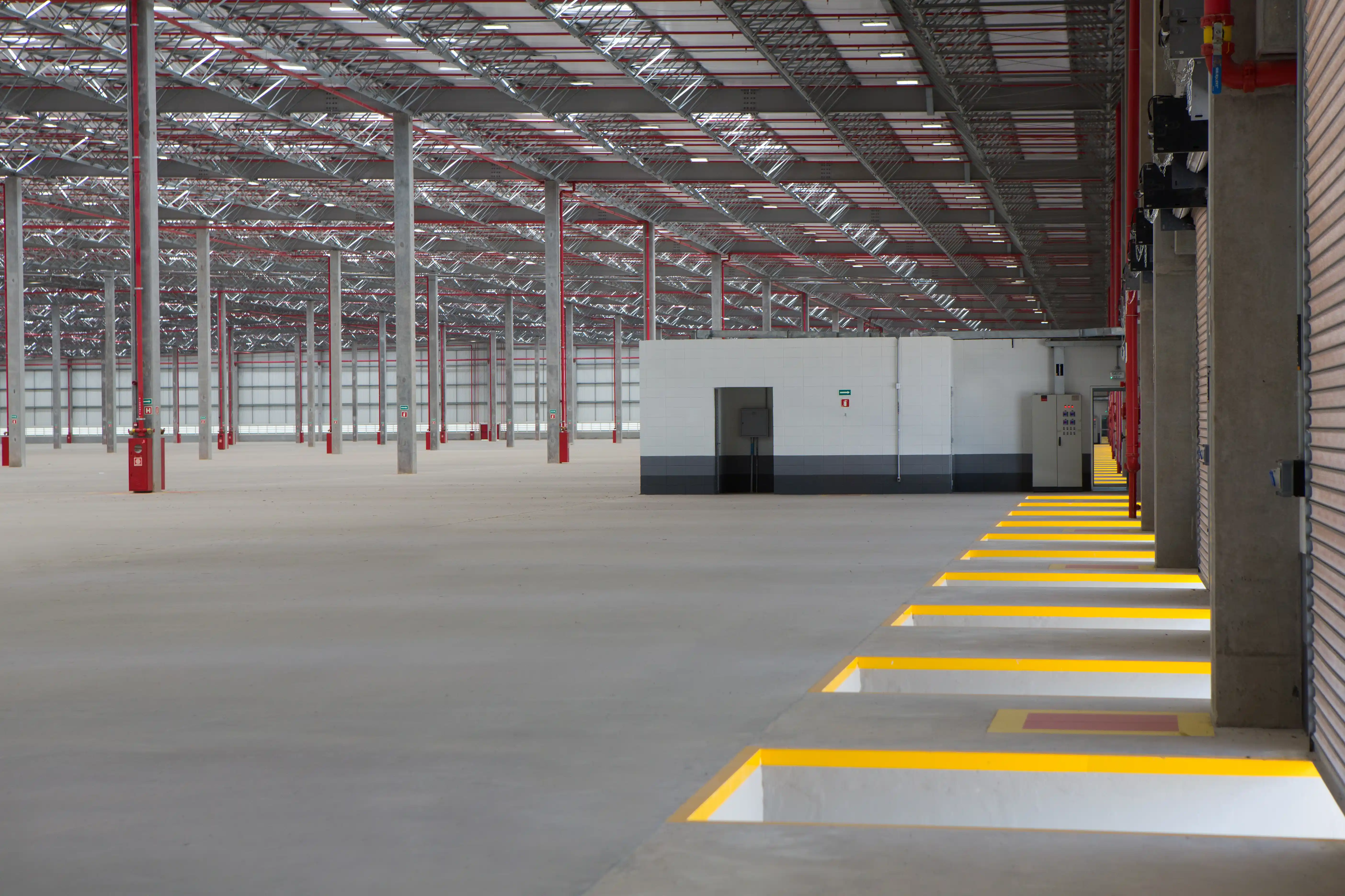 Área industrial para implantação logística e operacional