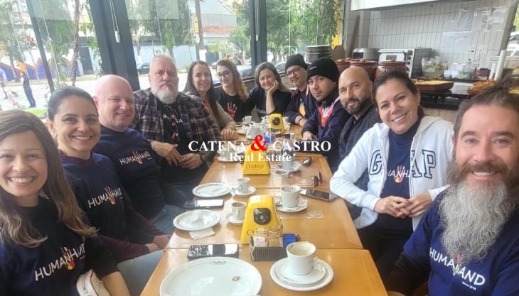 Inácio Rodrigo de Castro, Renata Catena e um time de voluntários da Human Hand