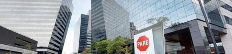 Negociação bem-sucedida para um novo escritório corporativo de multinacional em São Paulo